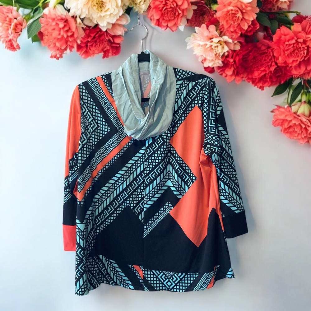 Geometric Patterned Women's Top - Black, Coral, Mint